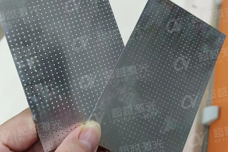 鋁片鉆孔效果.jpg 鋁片鉆孔效果.jpg