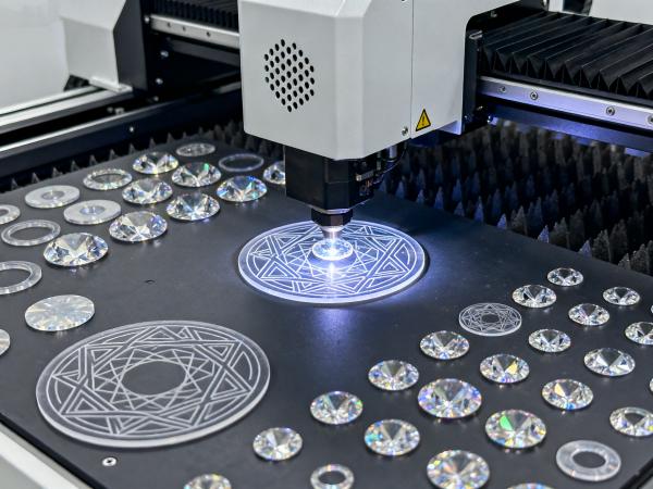 鋯石薄片激光切割 (3).jpg